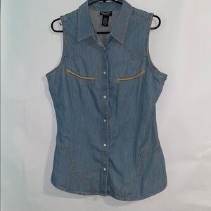 Wrangler Light Blue Sleeveless Denim Button-Front Shirt with Gold Zips